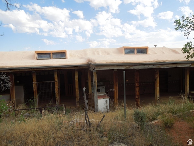 313 W Holyoak Ln, Castle Valley, UT 84532 - rear view of house