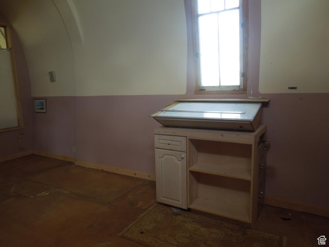 313 W Holyoak Ln, Castle Valley, UT 84532 - kitchen with arched walkways and baseboards