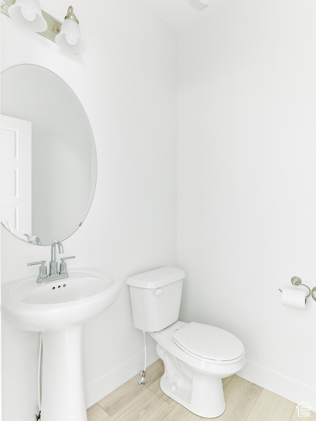 4728 E Lake Corner Dr, Eagle Mountain, UT 84005 - bathroom featuring wood finished floors