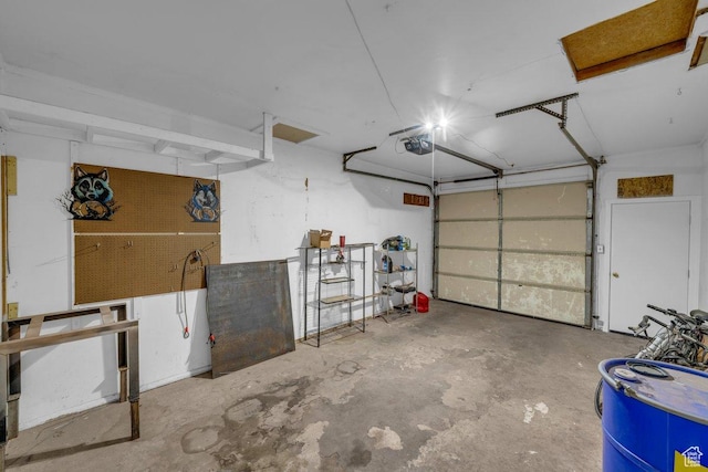 726 N Valley View Dr E, St George, UT 84770 - garage with a garage door opener