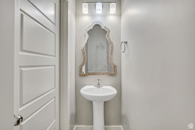 2508 E Lone Hill Dr, Draper Ut Cnty, UT 84020 - view of bathroom