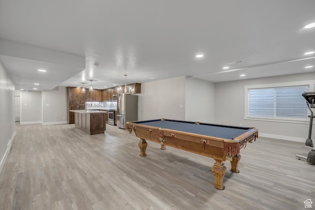 2508 E Lone Hill Dr, Draper Ut Cnty, UT 84020 - game room featuring recessed lighting, billiards, light wood-style flooring, and bar