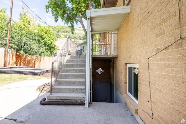 32 S Smokey Ln, Emigration Canyon, UT 84108 - entrance to property featuring brick siding