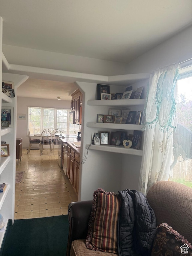 388 N Main St, Monticello, UT 84535 - view of living room