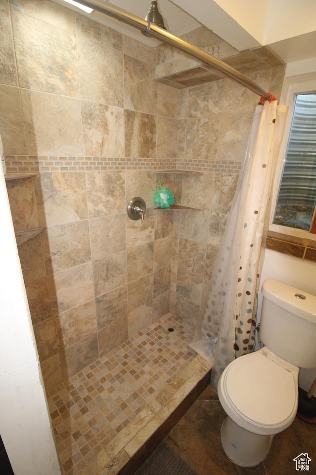 423 W 180 N, Clearfield, UT 84015 - full bathroom featuring a shower stall and toilet