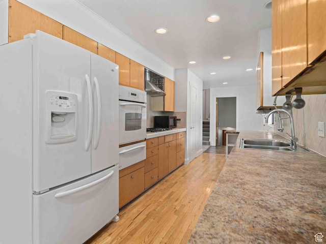 2713 N 650 E, North Ogden, UT 84414 - kitchen featuring white appliances, a warming drawer, backsplash, light wood-style floors, and recessed lighting