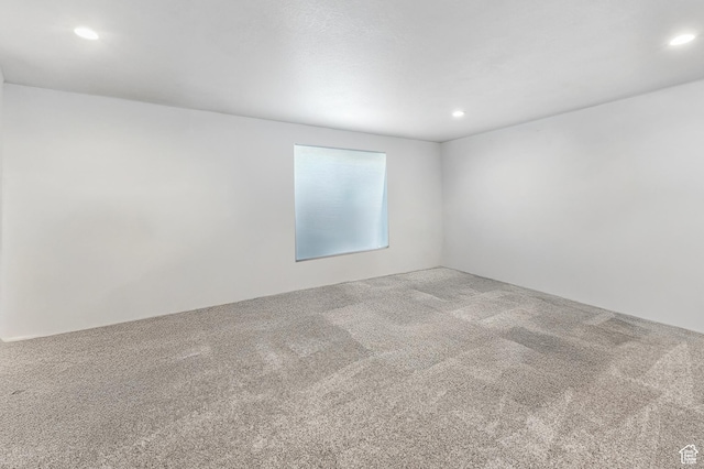 108 S 900 E, Hyde Park, UT 84318 - carpeted empty room with recessed lighting