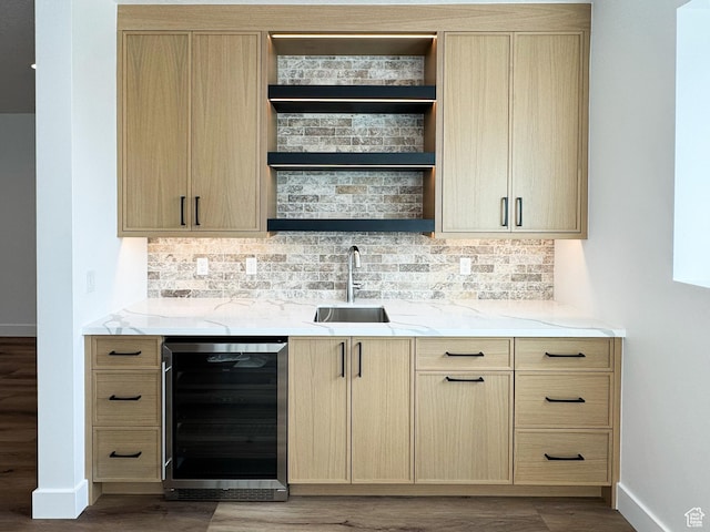 11234 E Columbine Ln, Heber City, UT 84032 - indoor wet bar with wine cooler, wood finished floors, and tasteful backsplash