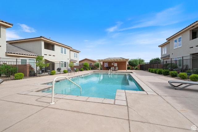 140 W Center St Unit 29, Ivins, UT 84738 - community pool with a patio area