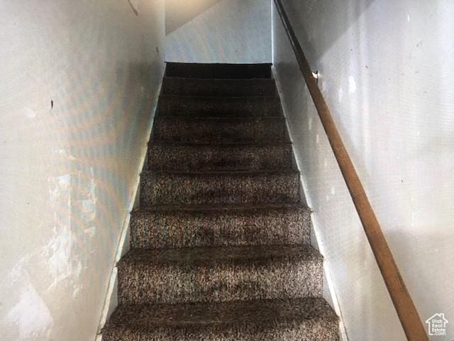 3628 S 5450 W, West Valley City, UT 84120 - stairs with baseboards