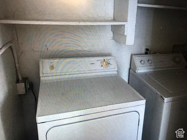 3628 S 5450 W, West Valley City, UT 84120 - laundry area with washing machine and dryer