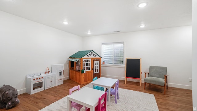 950 N 90 W, Santaquin, UT 84655 - rec room with light wood finished floors and recessed lighting