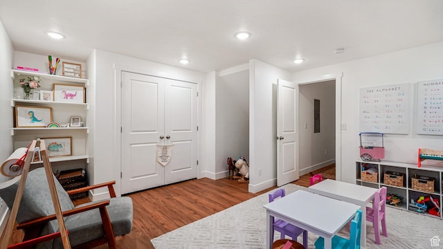 950 N 90 W, Santaquin, UT 84655 - playroom featuring wood finished floors and recessed lighting