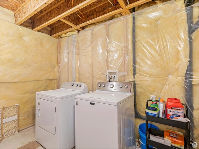 2419 E Hitching Post Dr N, Eagle Mountain, UT 84005 - laundry area with independent washer and dryer