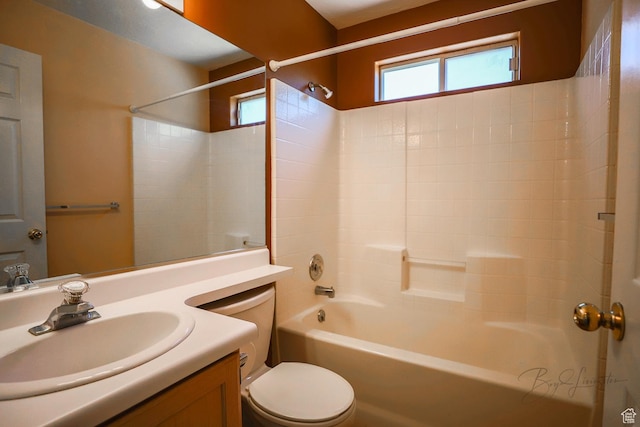 562 S 400 E, Ivins, UT 84738 - bathroom with vanity,  shower combination, and plenty of natural light