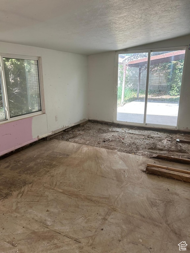 2784 W 2890 S, West Valley City, UT 84119 - spare room with a textured ceiling