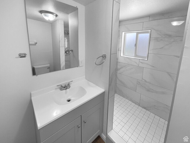 270 N 500 E, Spanish Fork, UT 84660 - bathroom with vanity and a tile shower