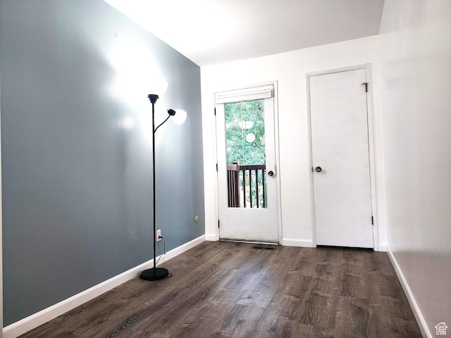 5423 S Tonalea Dr, Murray, UT 84107 - entryway featuring dark wood-type flooring