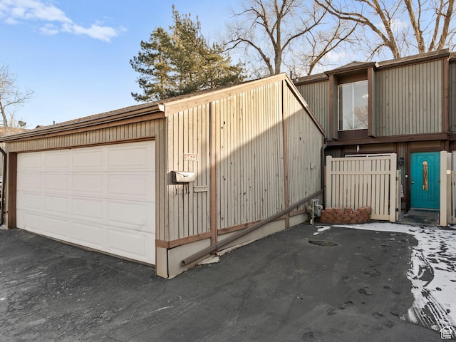 5423 S Tonalea Dr, Murray, UT 84107 - view of detached garage