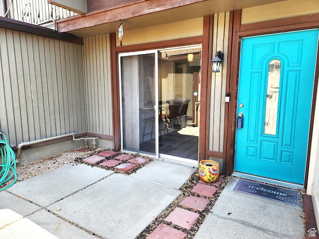5423 S Tonalea Dr, Murray, UT 84107 - entrance to property