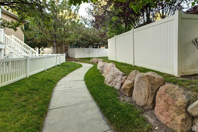 11863 S Cottage Side Way, Draper, UT 84020 - view of fenced yard