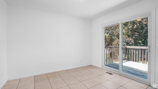 607 N 2000 W, West Point, UT 84015 - unfurnished room featuring healthy amount of natural light and light tile patterned floors