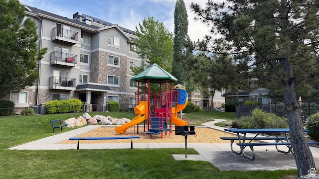 1205 E Privet Dr S Unit 101, Cottonwood Heights, UT 84121 - view of communal playground