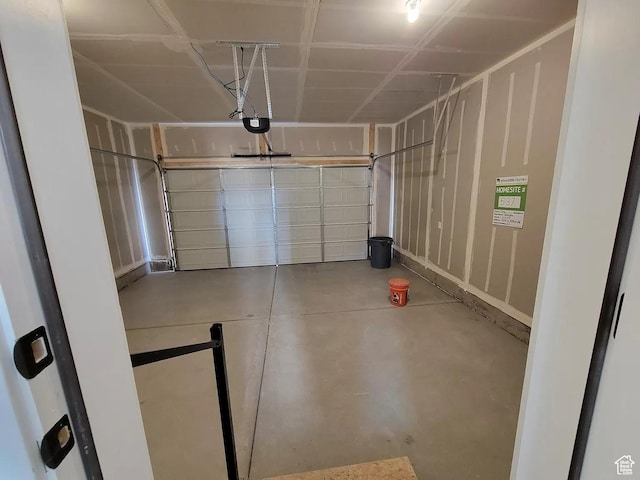 15040 S Wild Horse Way, Bluffdale, UT 84065 - garage with a garage door opener