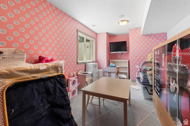 1254 W 475 S, Farmington, UT 84025 - bedroom featuring wallpapered walls
