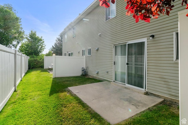 814 E Meadow Pine Ct, Salt Lake City, UT 84106 - view of yard featuring a patio
