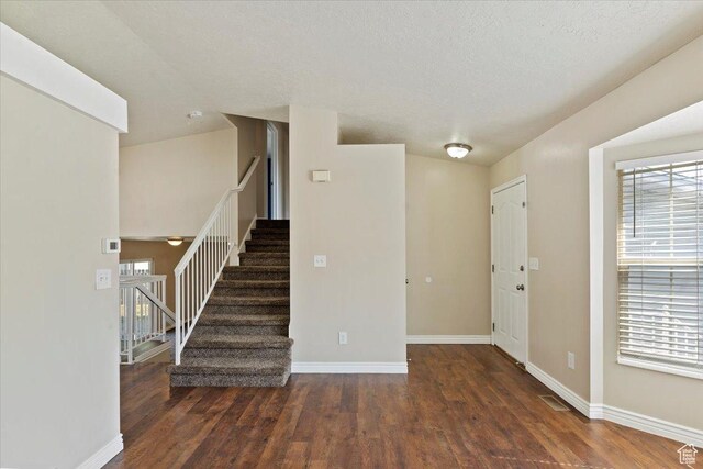 909 N White Pine Dr E, Tooele, UT 84074