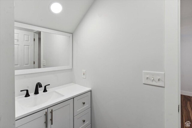 909 N White Pine Dr E, Tooele, UT 84074