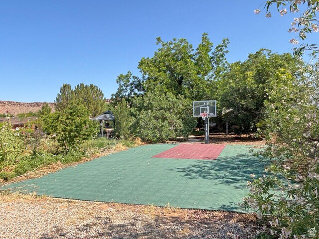289 W Count Fleet Rd, St George, UT 84790 - view of sport court with basketball hoop
