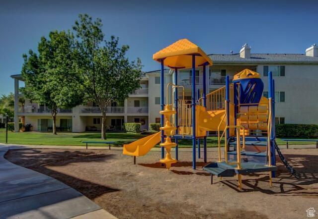 1845 Canyon Dr W Unit 1206, St George, UT 84770 - view of community play area
