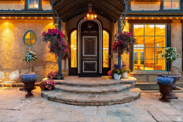1526 W Red Hawk Trl, Park City, UT 84098 - entrance to property with stucco siding