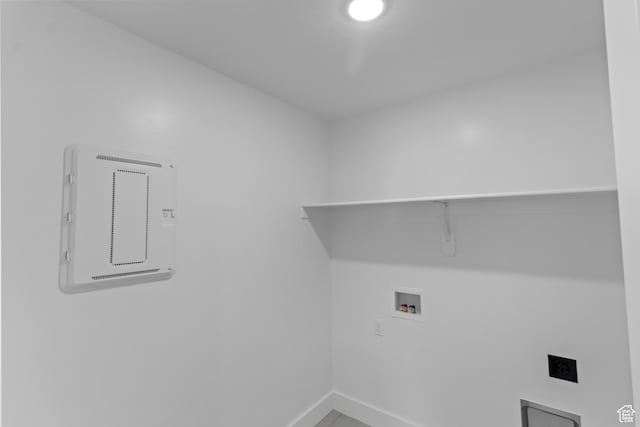 223 E 580 N, Providence, UT 84332 - washroom with baseboards and washer hookup