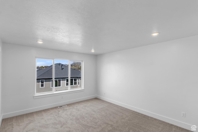 223 E 580 N, Providence, UT 84332 - carpeted empty room featuring baseboards and recessed lighting