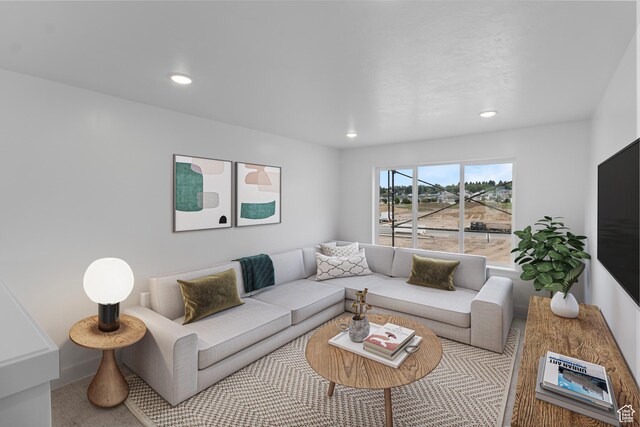 223 E 580 N, Providence, UT 84332 - living room with recessed lighting
