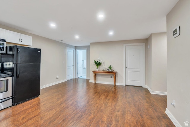 215 N Bald Mountain Dr E, Alpine, UT 84004 - kitchen with appliances with stainless steel finishes, recessed lighting, dark wood-style floors, and white cabinets