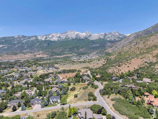 215 N Bald Mountain Dr E, Alpine, UT 84004 - aerial view of residential area featuring a mountain backdrop