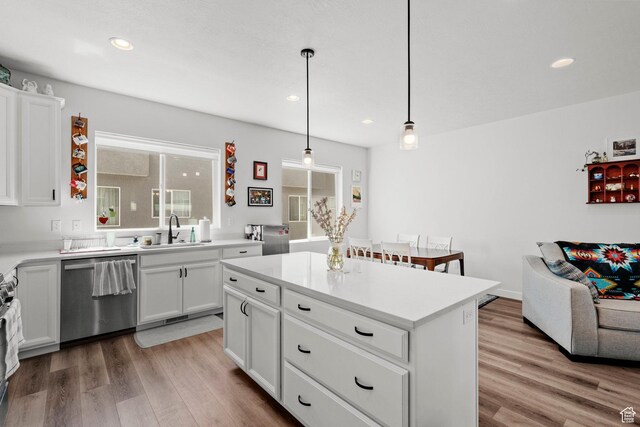 15129 S Halter Way, Bluffdale, UT 84065 - kitchen with appliances with stainless steel finishes, light wood finished floors, light countertops, and recessed lighting