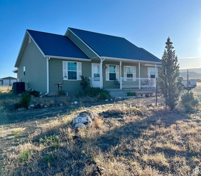 305 E Parker Mountain Rd S, Antimony, UT 84712