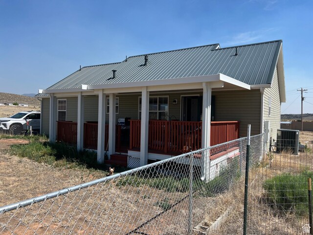 305 E Parker Mountain Rd S, Antimony, UT 84712