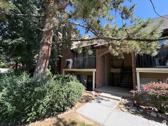 8158 S Cottonwood Hills Cir, Sandy, UT 84094 - view of building exterior featuring stairs