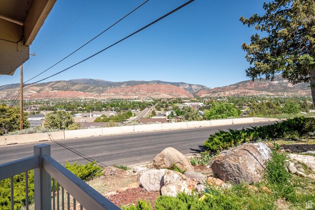 42 S Juniper Dr, Cedar City, UT 84720 - mountain view