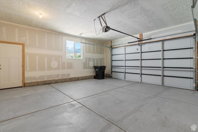 61 E 600 S, Nephi, UT 84648 - garage featuring a garage door opener