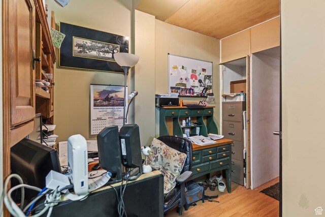 125 S Main St, Centerfield, UT 84622 - office area featuring light wood finished floors