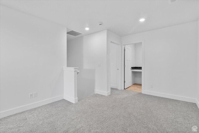 211 W 815 N Unit 19, Nephi, UT 84648 - unfurnished room with light carpet and recessed lighting