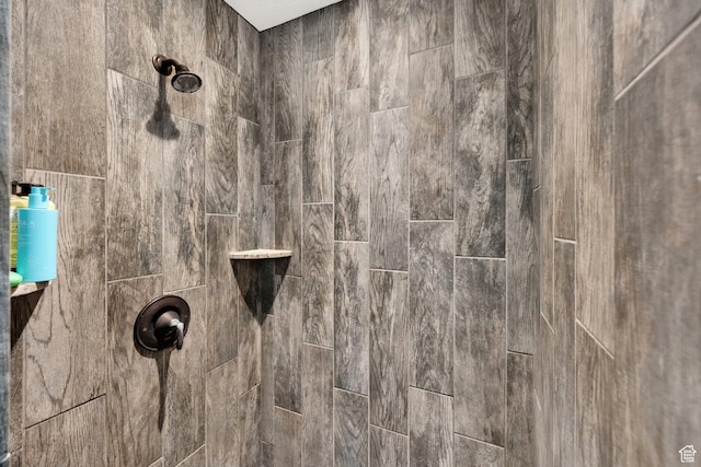 126 N Balsam Way W, Price, UT 84501 - bathroom view of a tile shower