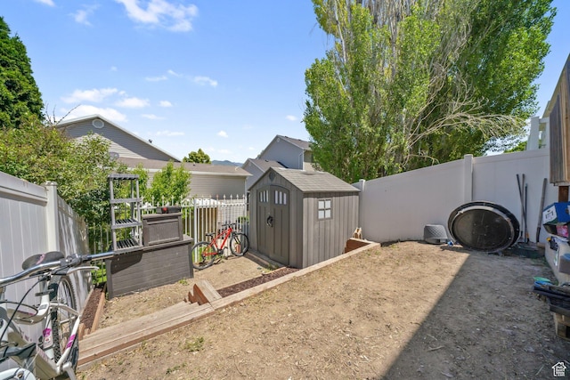 1213 E 540 N, Spanish Fork, UT 84660 - fenced backyard with a storage unit